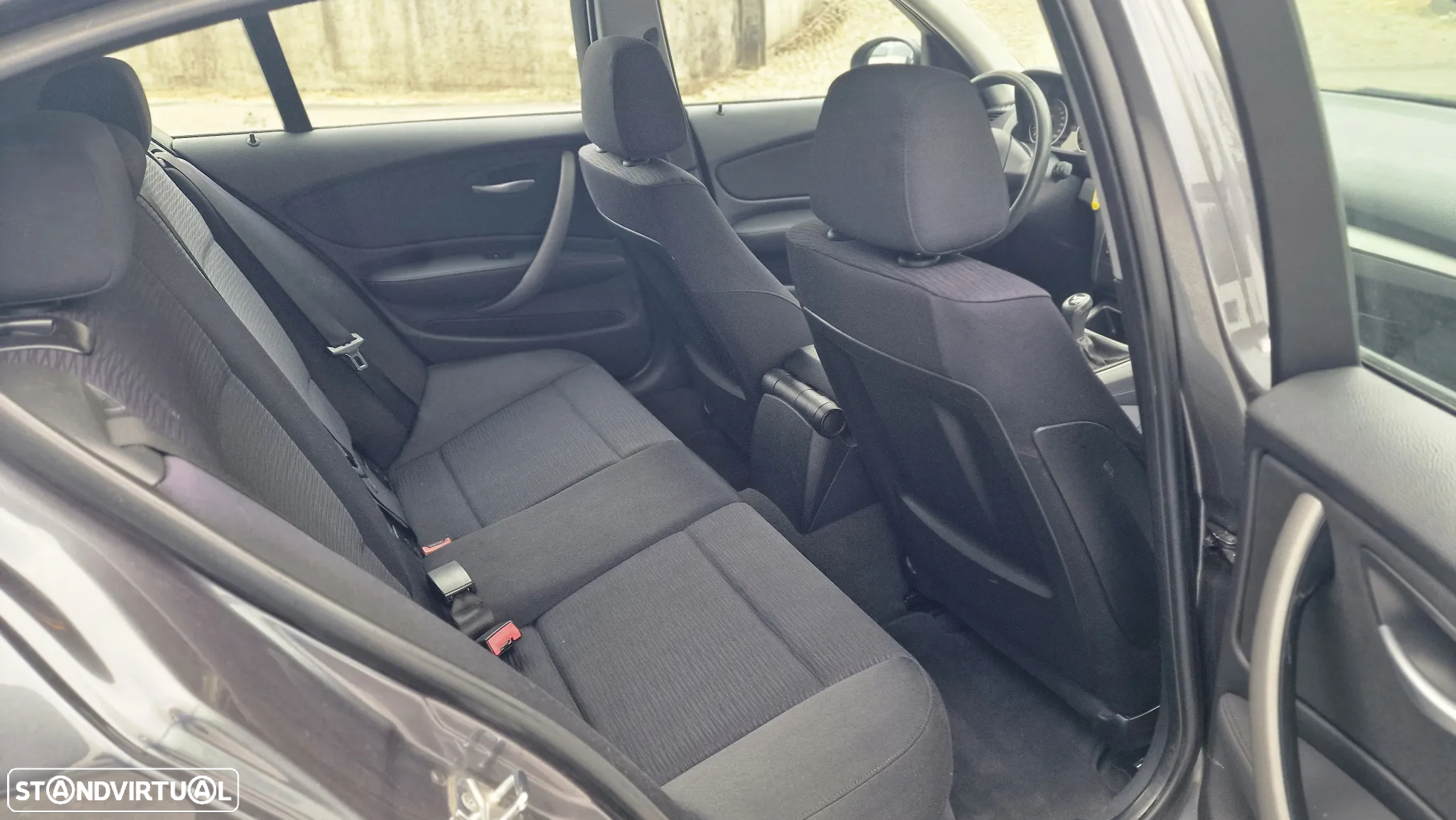 BMW 118 d - 19