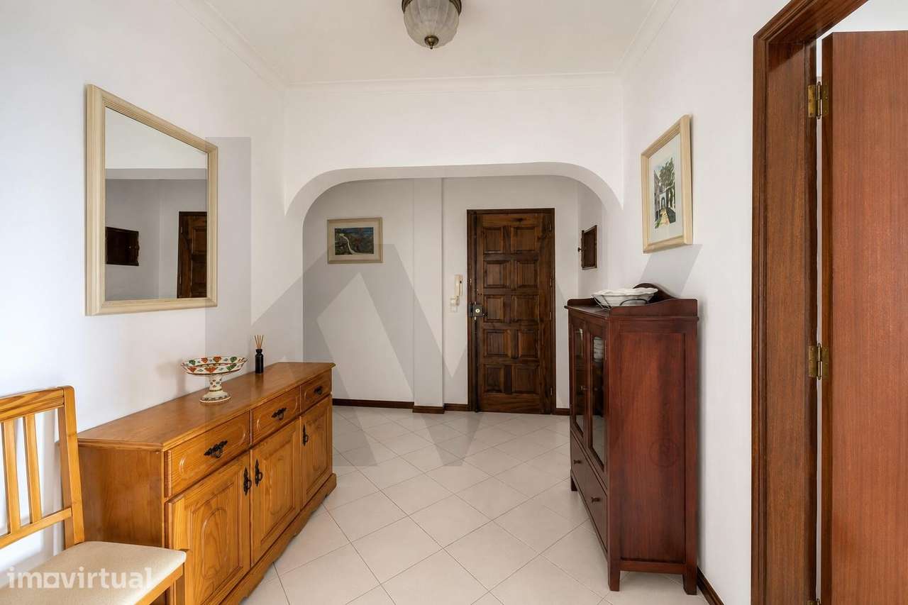 Apartamento T2 à Venda em Quarteira, a 200 Metros da Praia - Grande imagem: 3/19