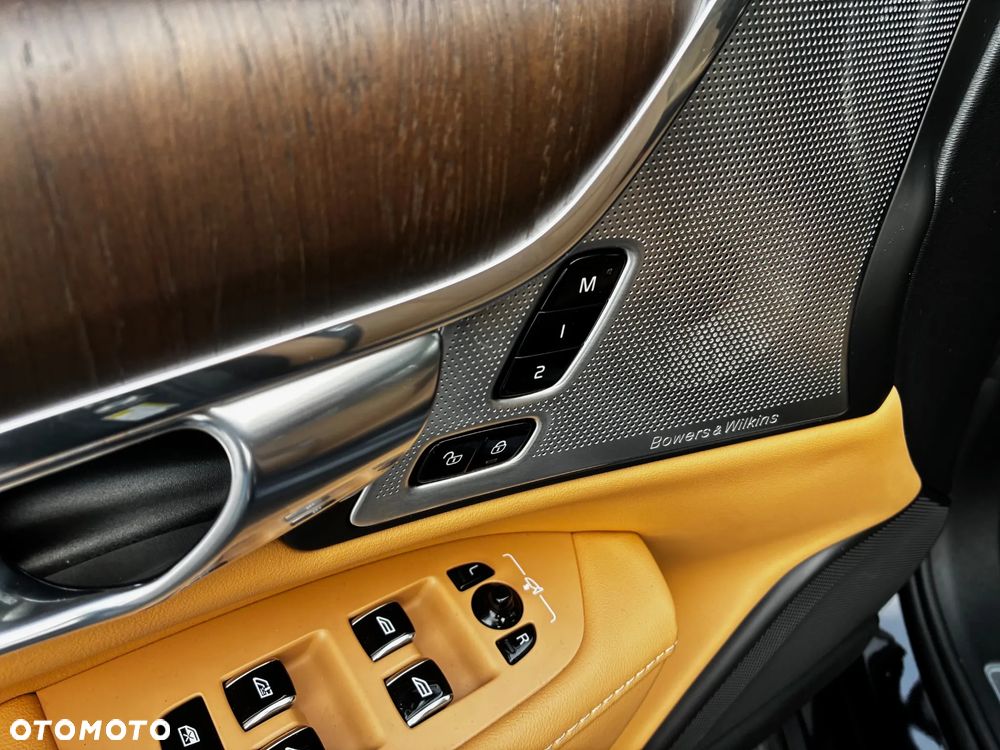 Volvo S90 T8 AWD Plug-In Hybrid Ultimate Bright - 17