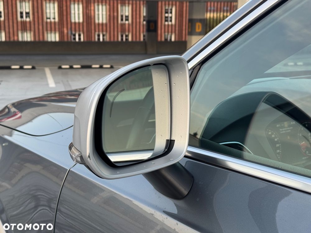 Volvo XC 90 T6 AWD R-Design 7os - 30