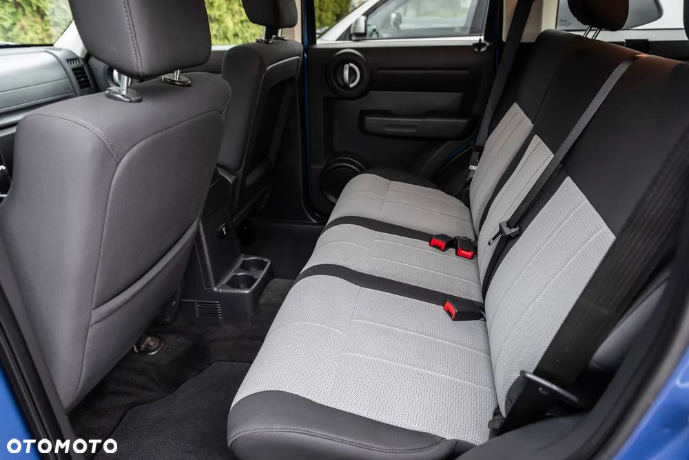 Dodge Nitro 3.7 V6 SLT - 7