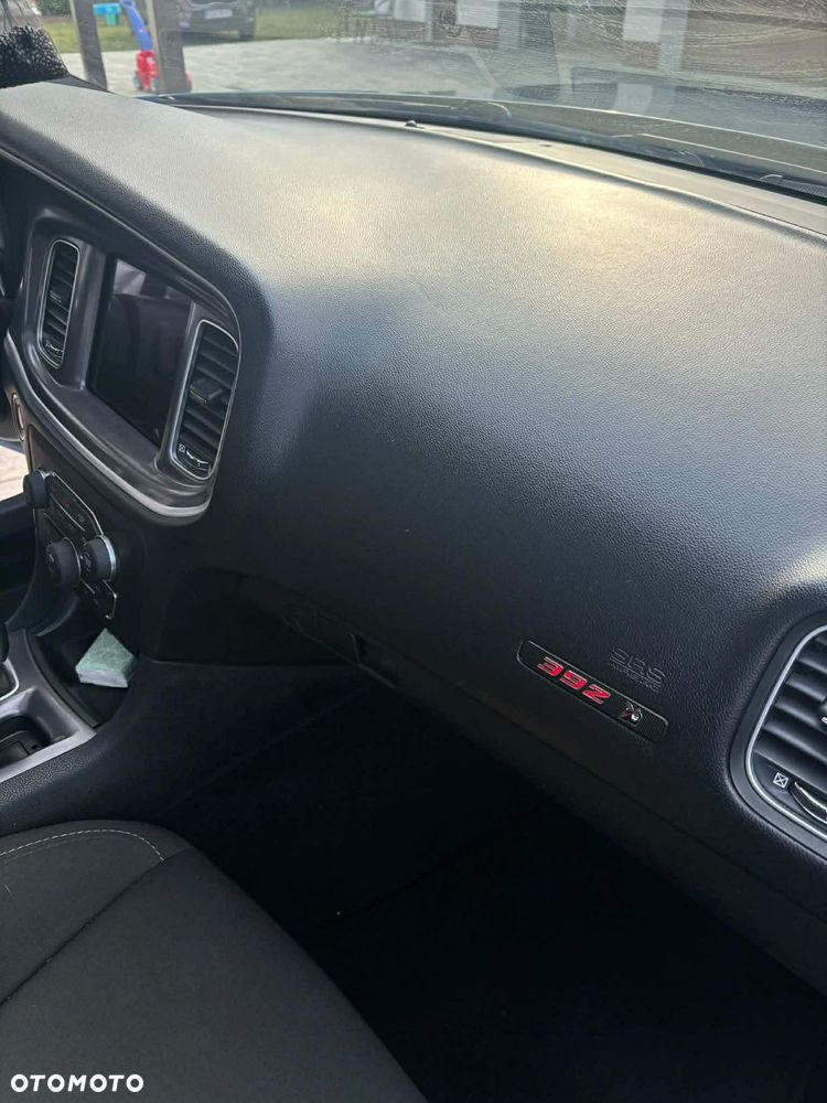 Dodge Charger 6.4 Scat Pack - 28