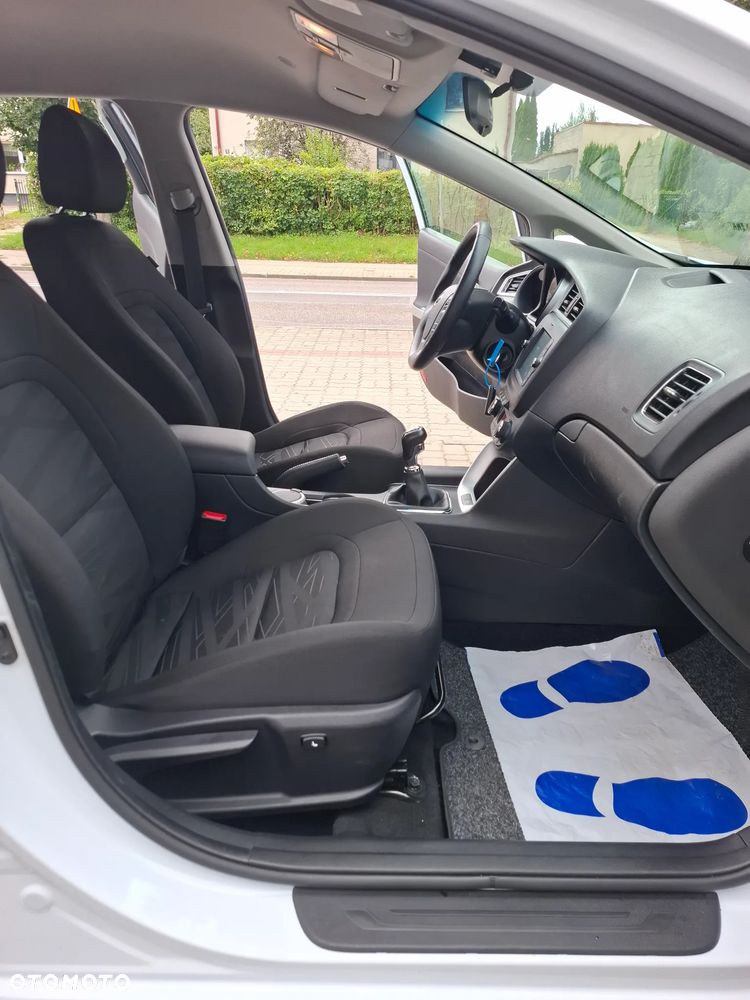Kia Ceed 1.4 L Business Line Plus - 24