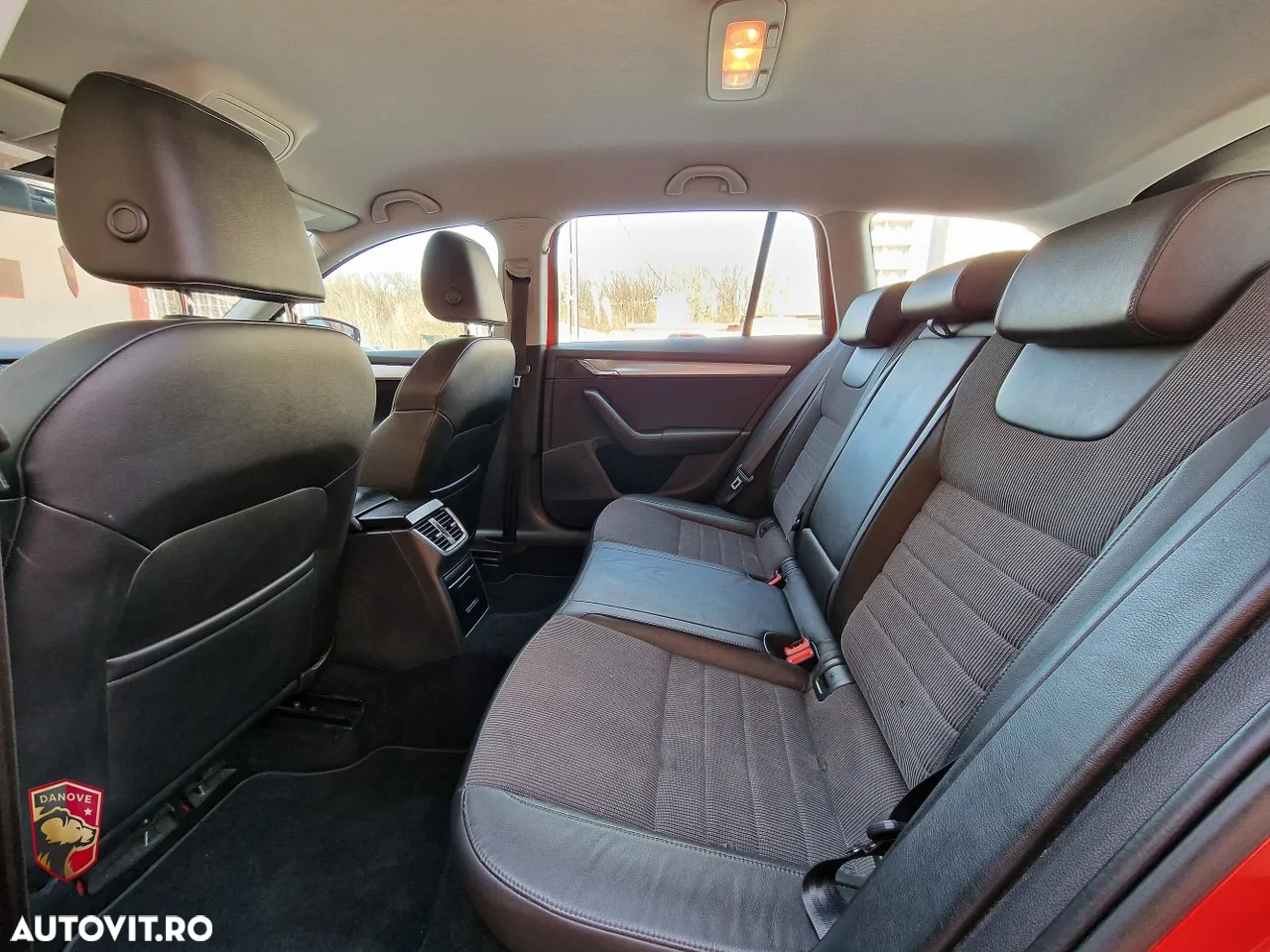 Skoda Octavia 2.0 TDI STYLE - 7