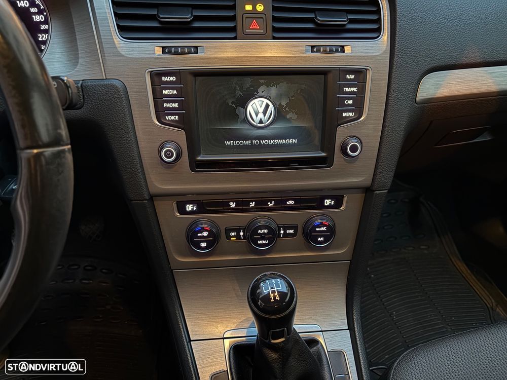 VW Golf Variant 1.6 TDi BlueMotion Confortline - 15