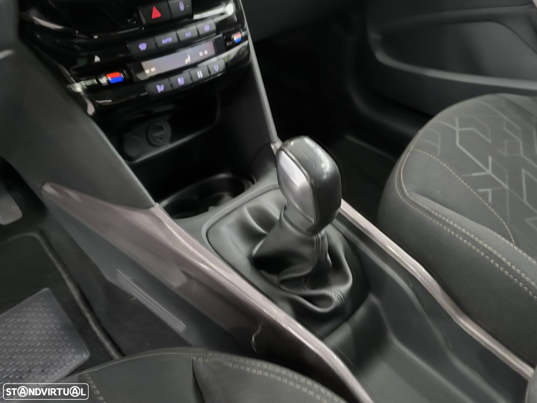 Peugeot 2008 1.2 PureTech Style - 43