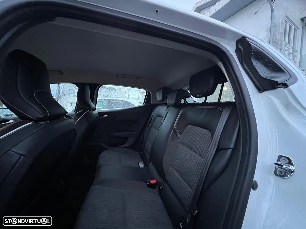 Renault Clio BLUE dCi 85 BUSINESS EDITION - 17