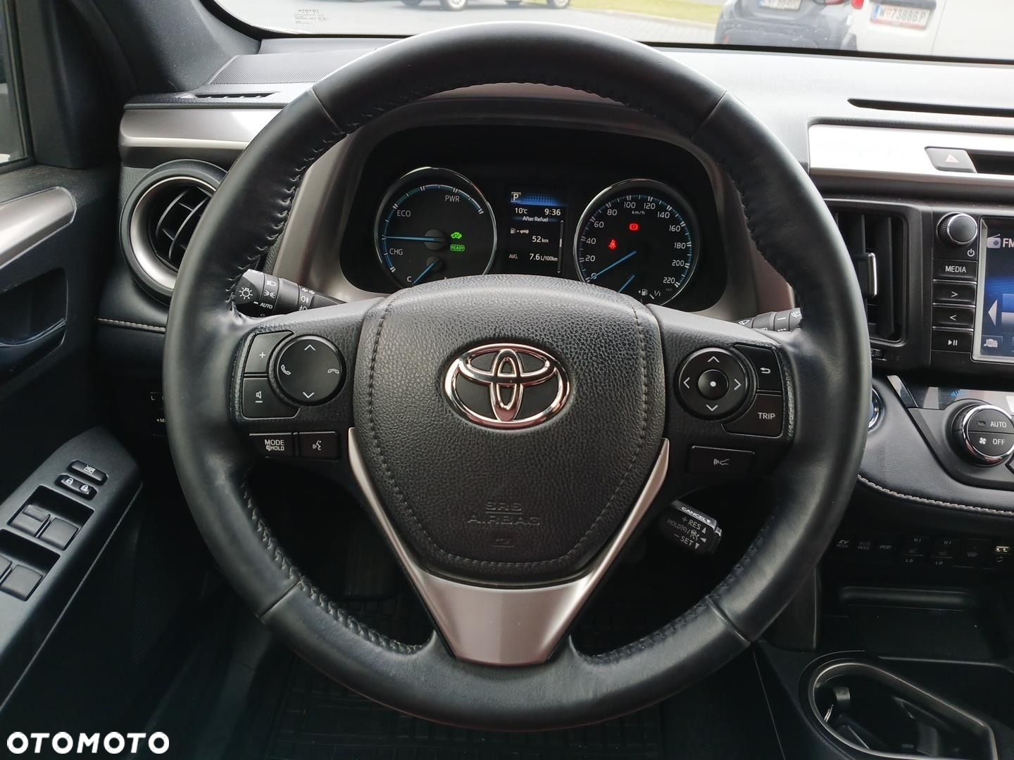 Toyota RAV4 - 12
