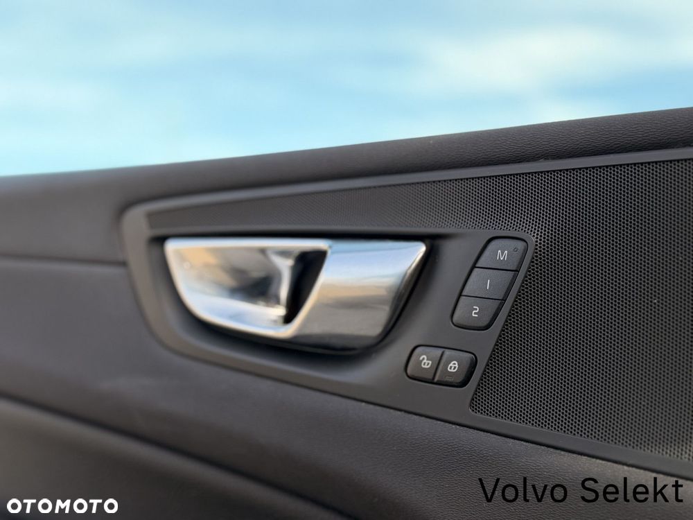 Volvo XC 60 - 18