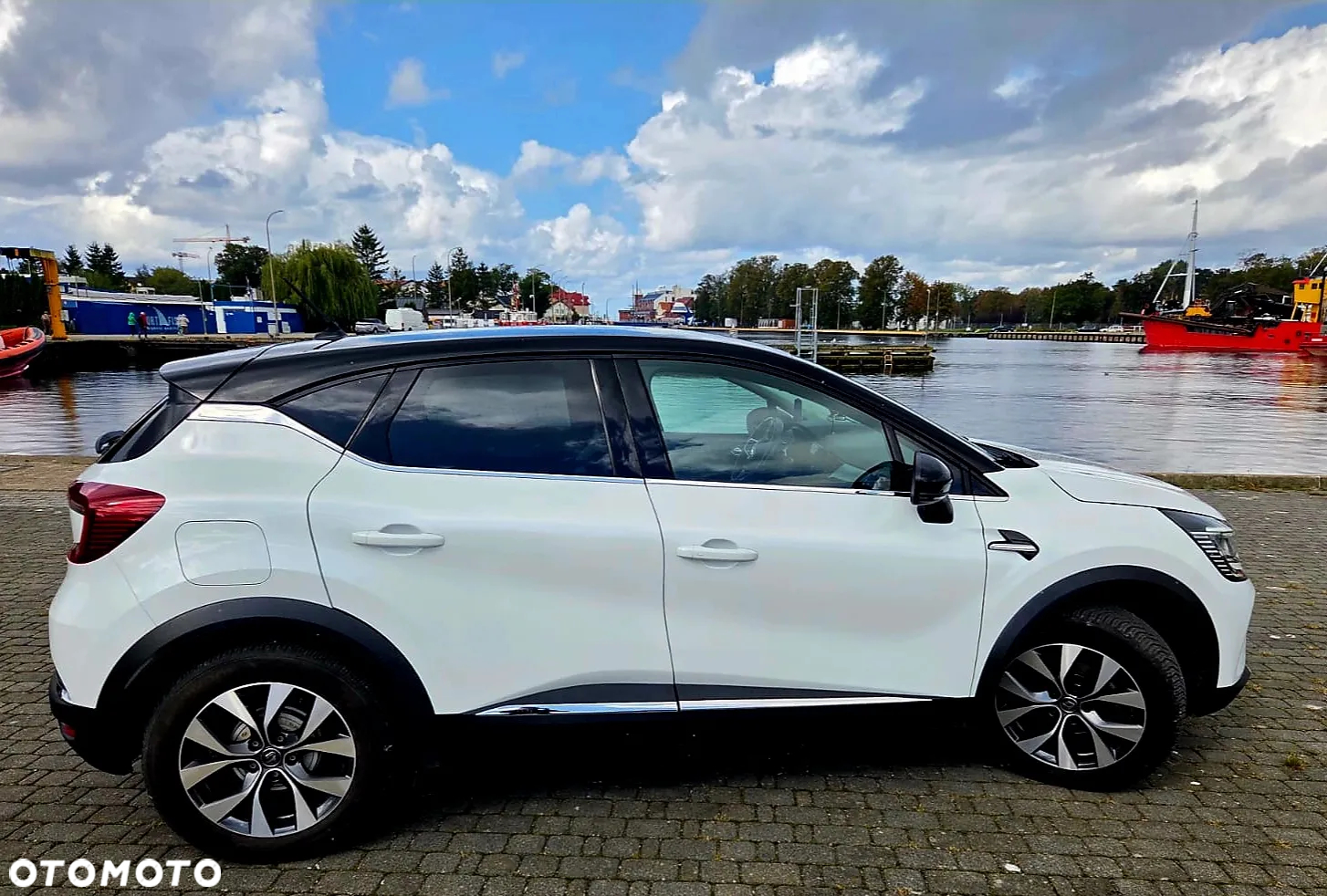 Renault Captur 1.3 TCe Intens EDC - 9