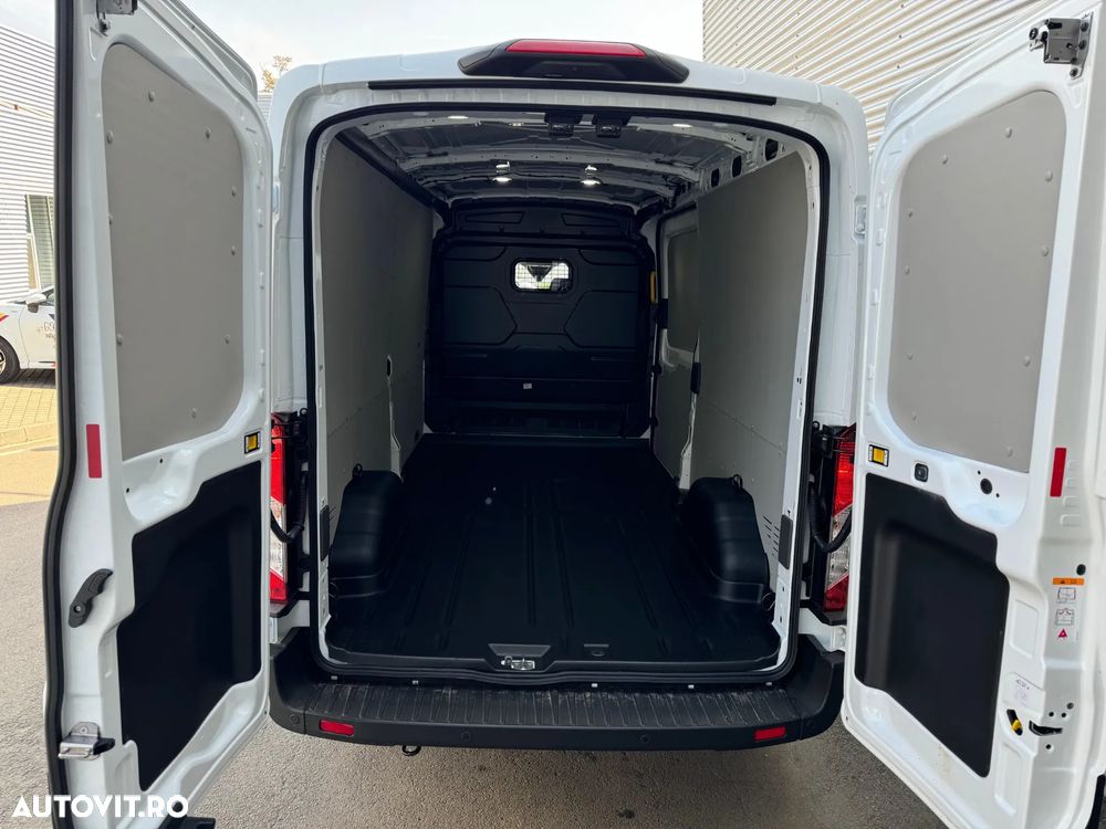 Ford Transit - 12