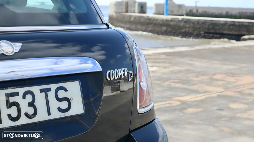MINI 3 Portas Cooper D - 23