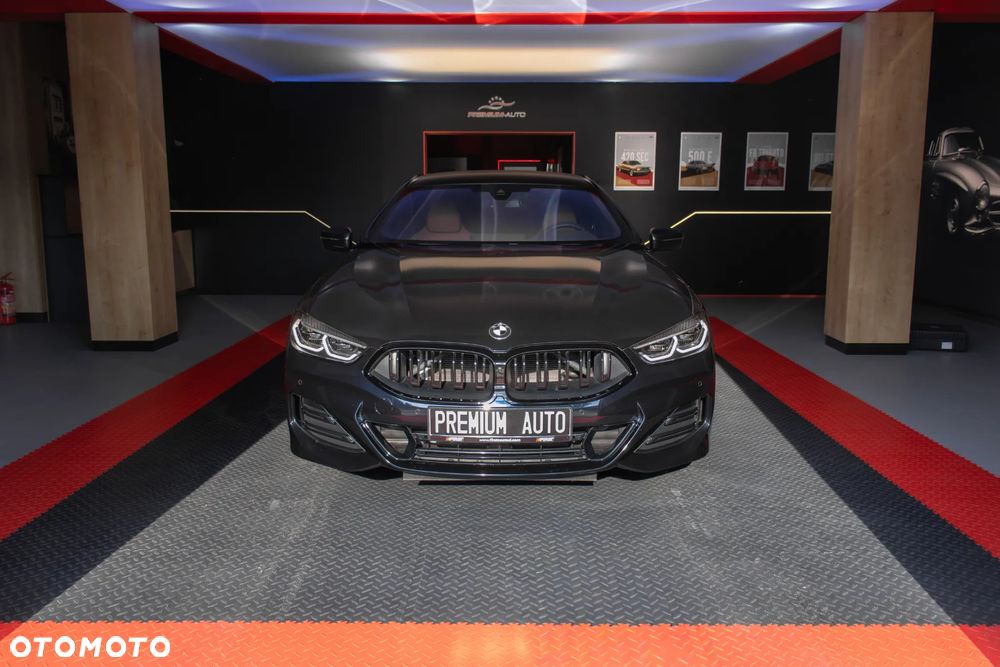 BMW Seria 8 - 18
