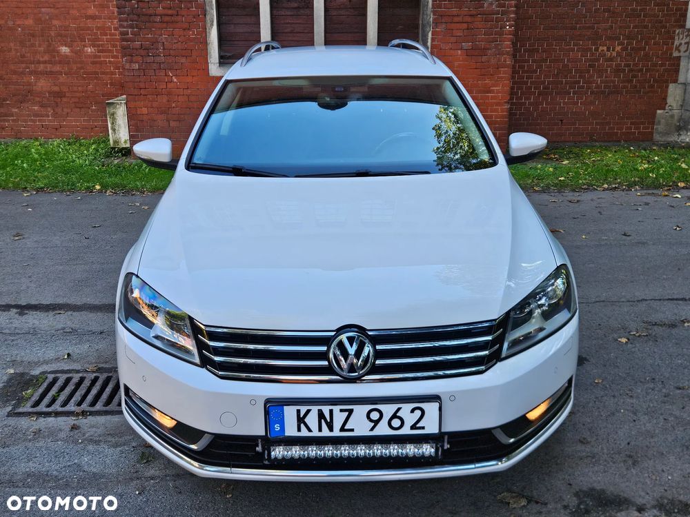 Volkswagen Passat - 14
