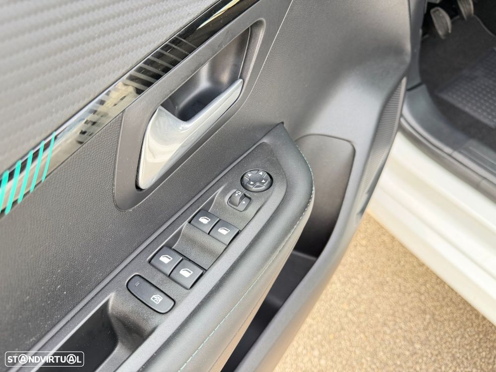 Peugeot 208 1.2 PureTech Allure Pack - 29