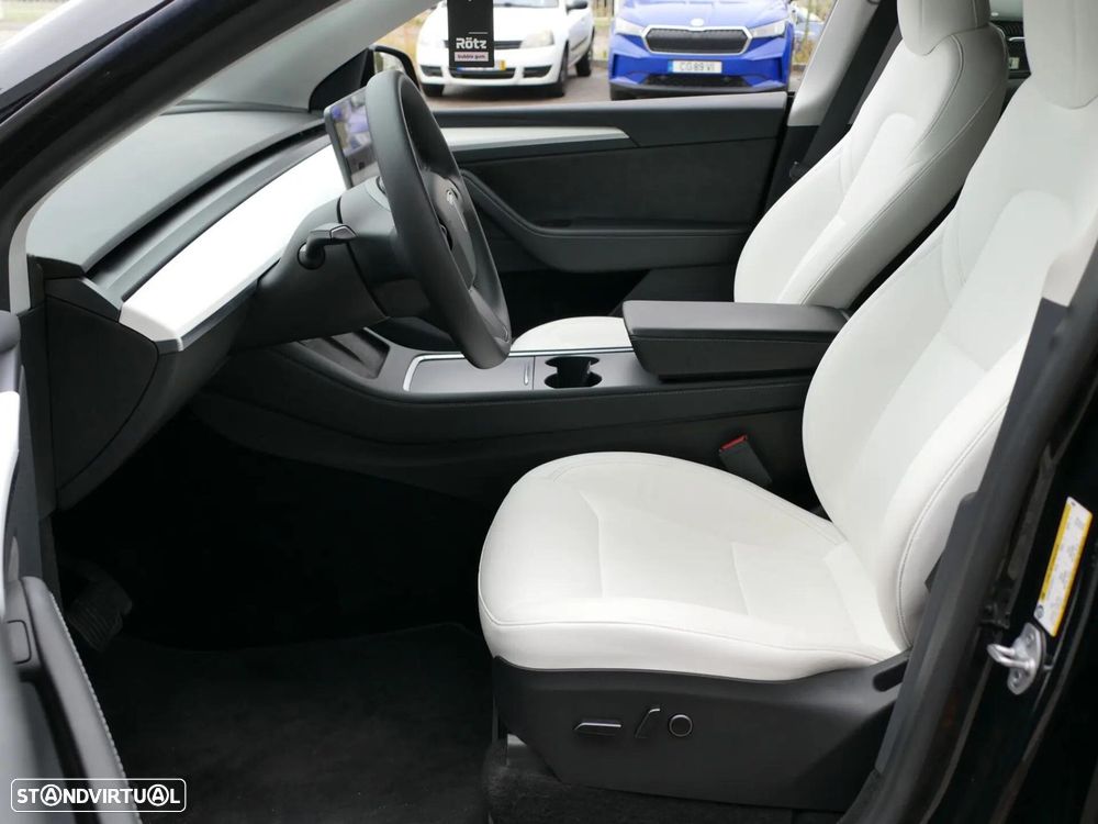 Tesla Model Y Tração Traseira - 26