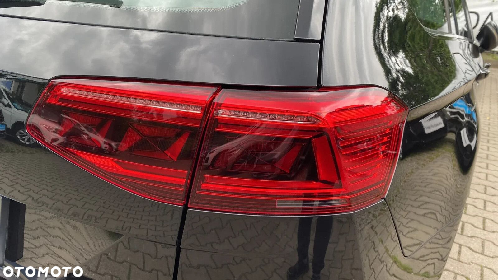 Volkswagen Passat - 12