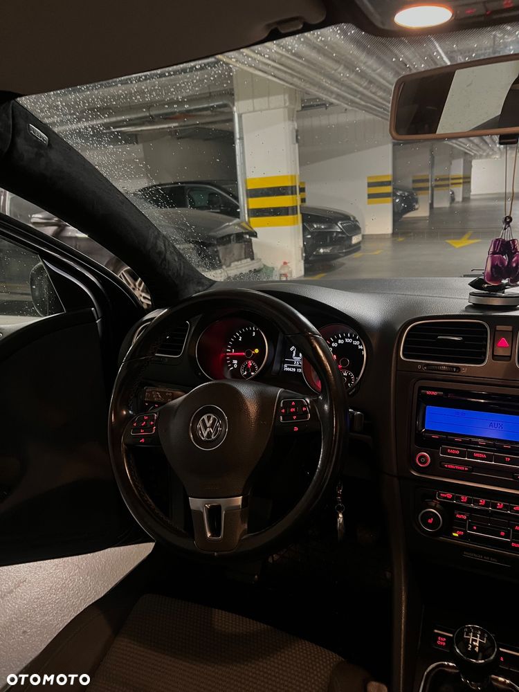 Volkswagen Golf 2.0 TDI Comfortline - 6