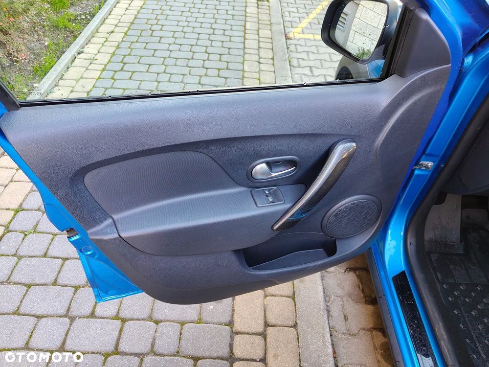 Dacia Sandero 0.9 TCe SL Celebration S&S - 17