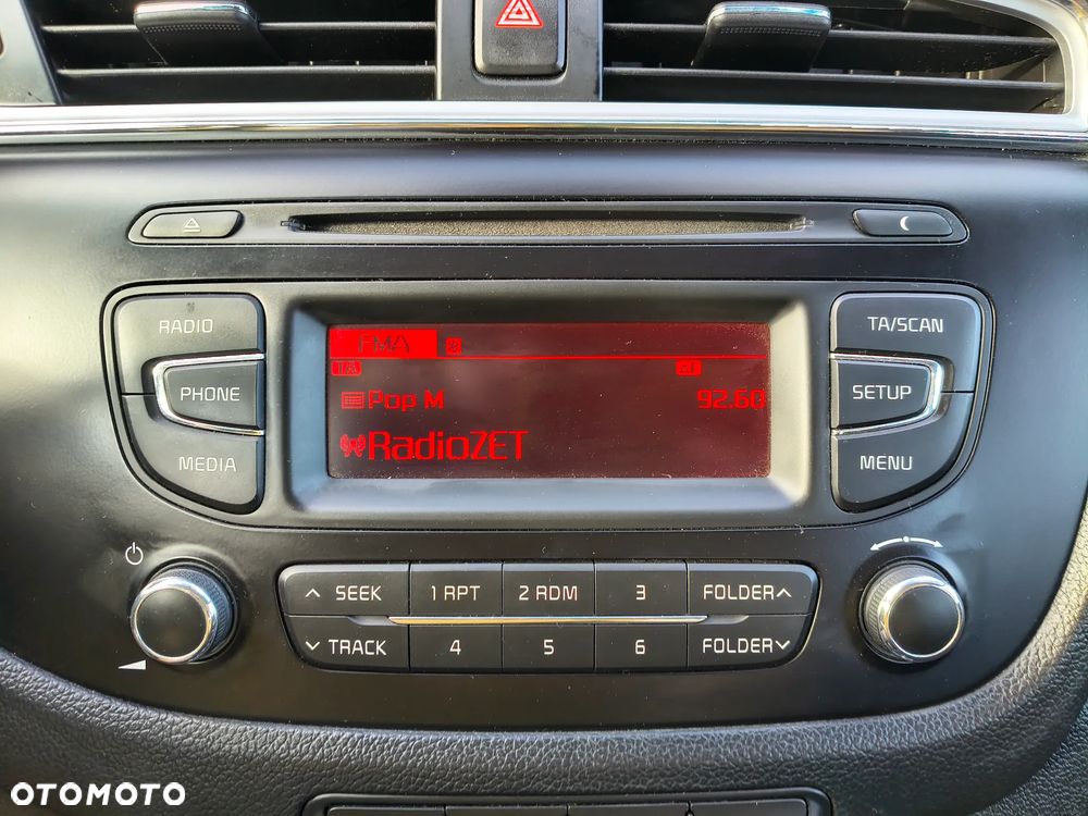 Kia Ceed - 23