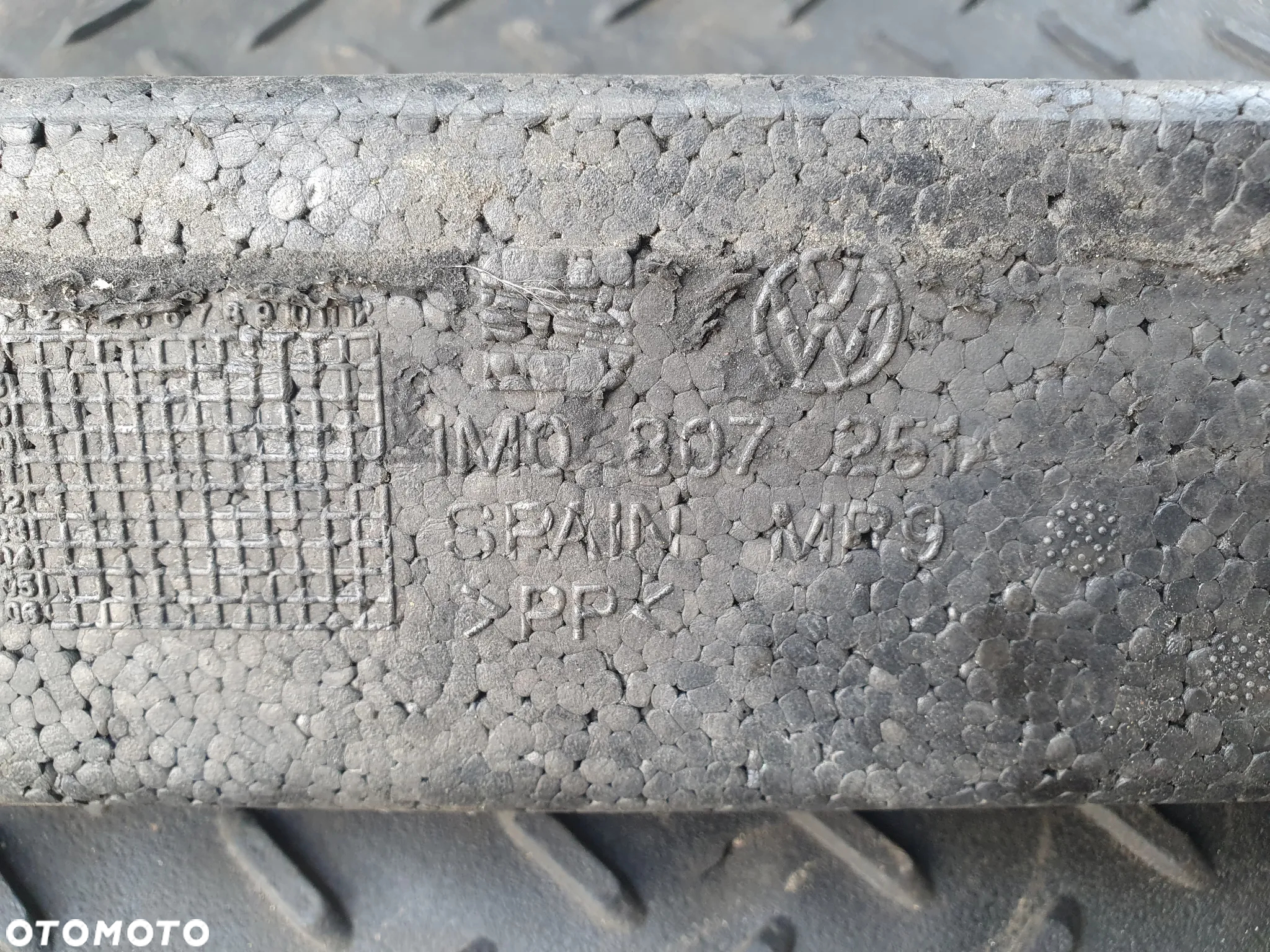 SEAT TOLEDO II LEON ABSORBER ZDERZAKA PRZÓD PIANKA STYROPIAN 1M0807251 - 2