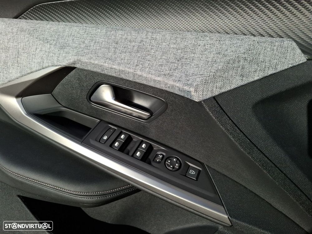 Peugeot E-3008 73 kWh Allure - 22