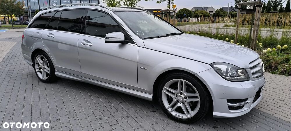 Mercedes-Benz Klasa C 220 CDI DPF Automatik Avantgarde - 27