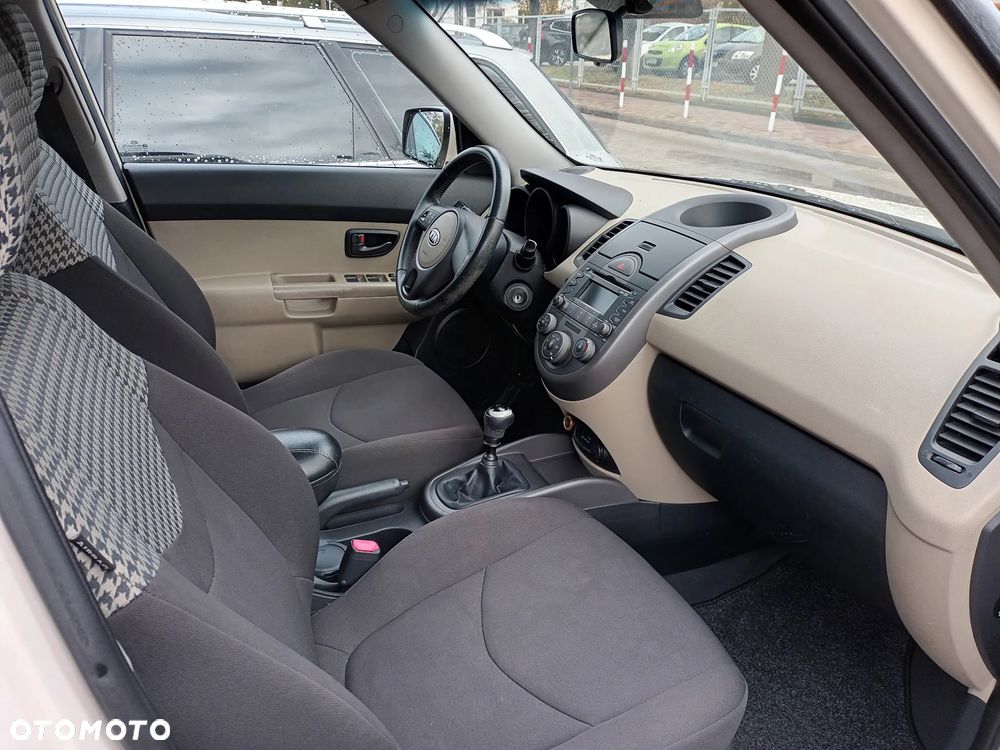 Kia Soul 1.6 XL - 7