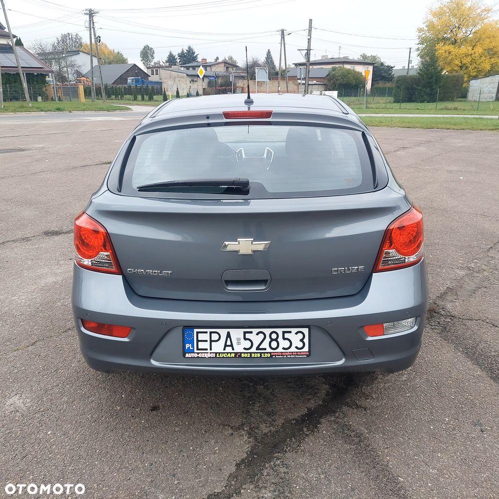 Chevrolet Cruze 1.6 LT+ - 8