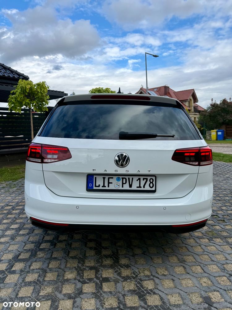 Volkswagen Passat 2.0 TDI (BlueMotion Technology) DSG Highline - 28