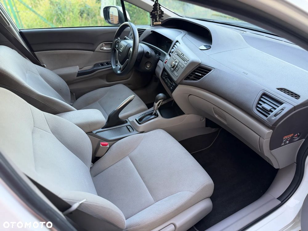 Honda Civic 1.8 Comfort - 21