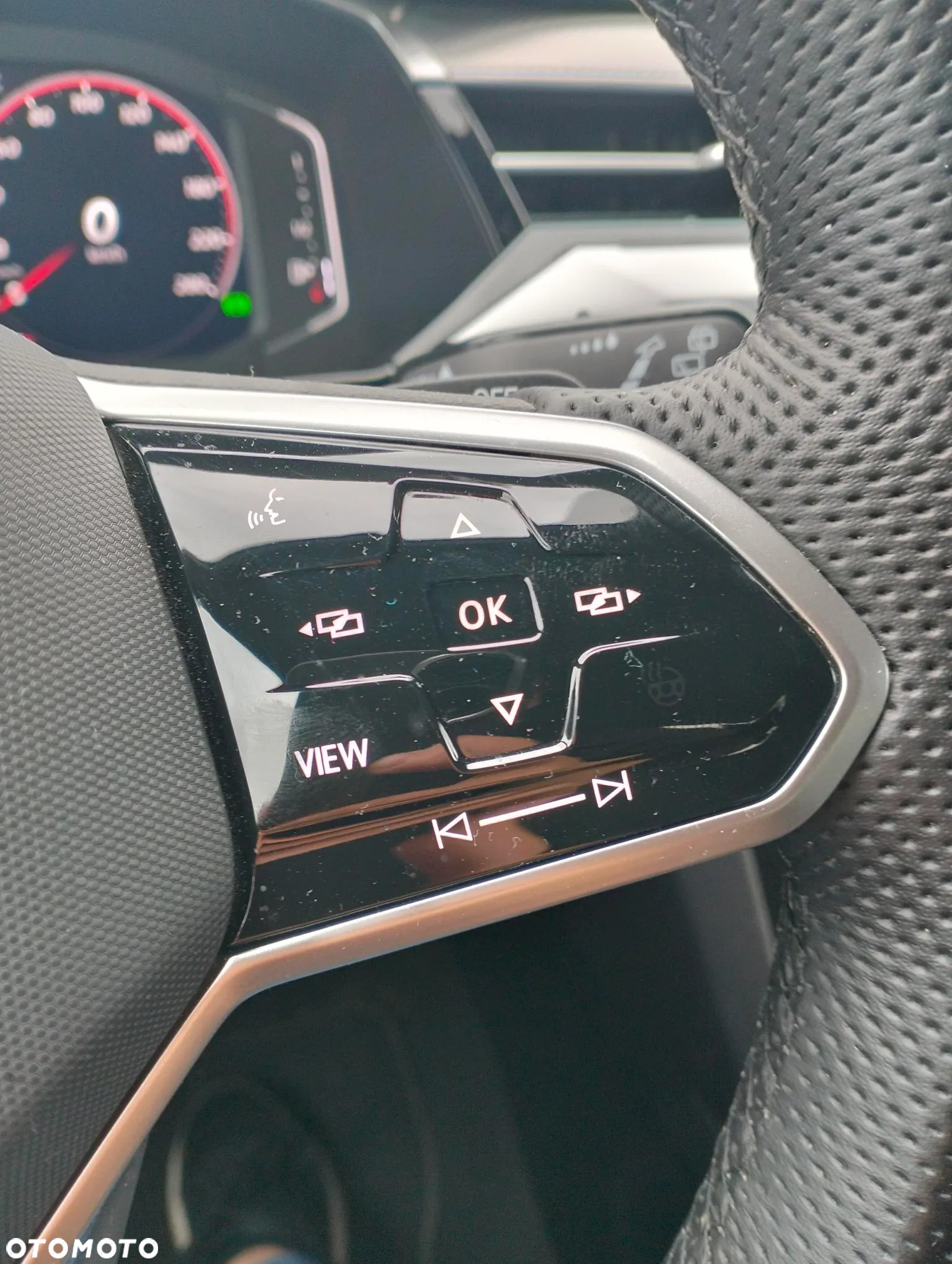 Volkswagen Arteon 2.0 TSI R-Line DSG - 9