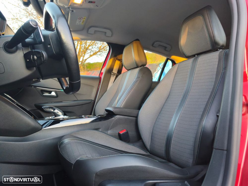 Peugeot 208 1.2 PureTech Allure EAT8 - 2