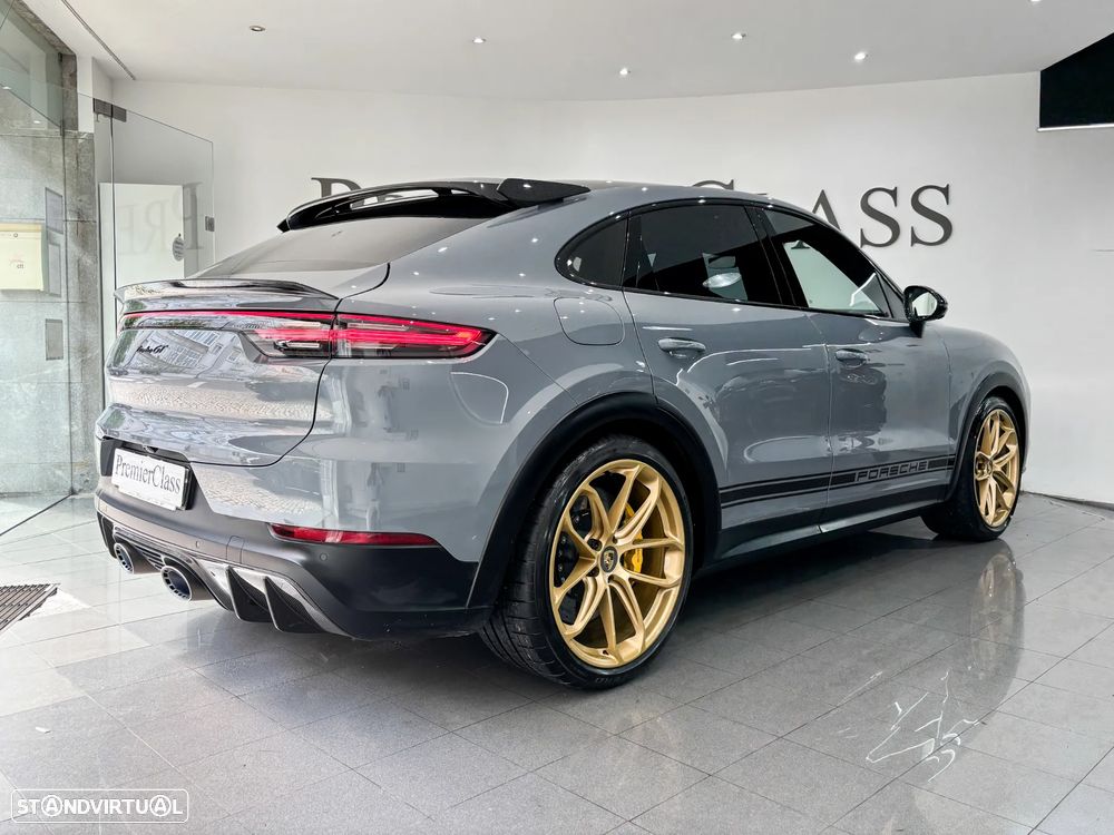 Porsche Cayenne Coupé Turbo GT Tiptronic S - 2
