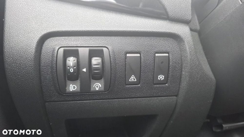 Renault Grand Scenic - 17