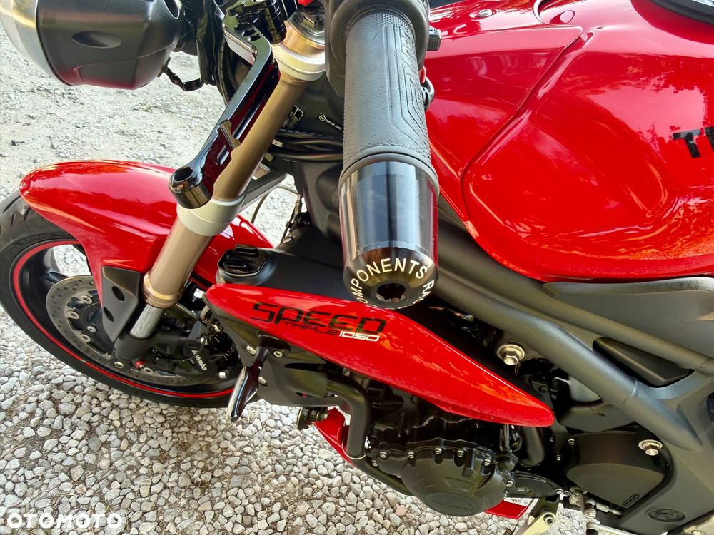 Triumph Speed Triple - 18