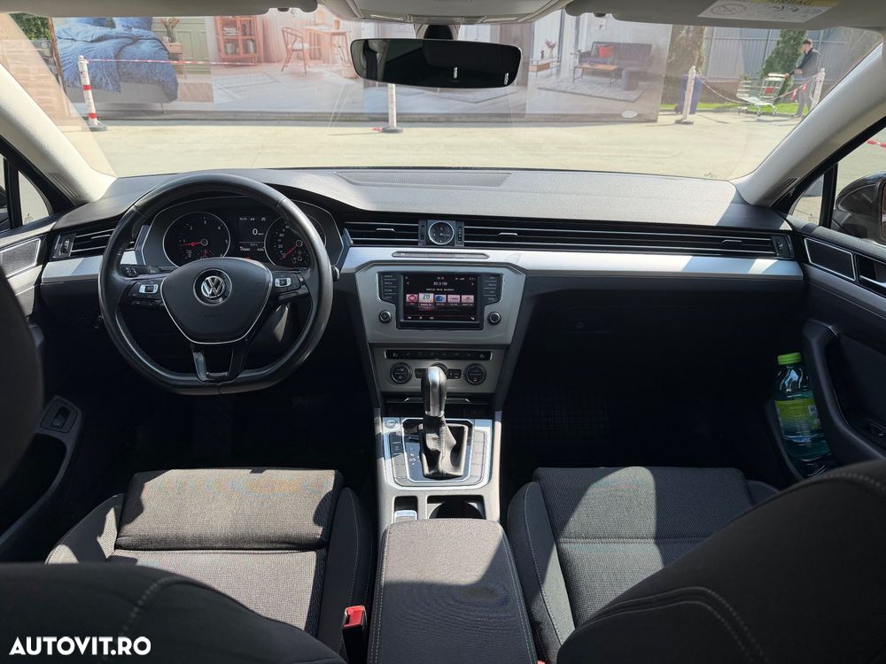 Volkswagen Passat 2.0 TDI DSG Comfortline - 16