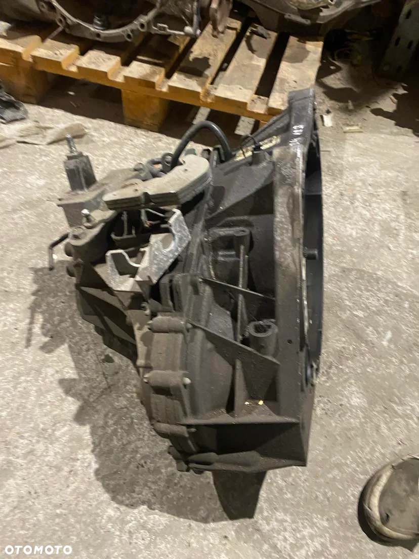 NISSAN JUKE 1.6 DIG-T SKRZYNIA BIEGÓW TL4 123 - 4