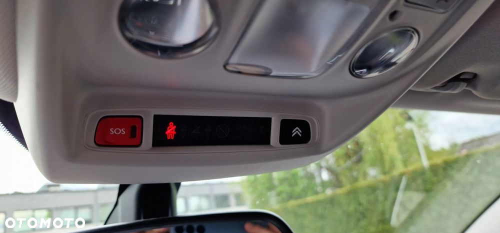 Citroën C4 PureTech 130 Stop&Start SHINE - 36