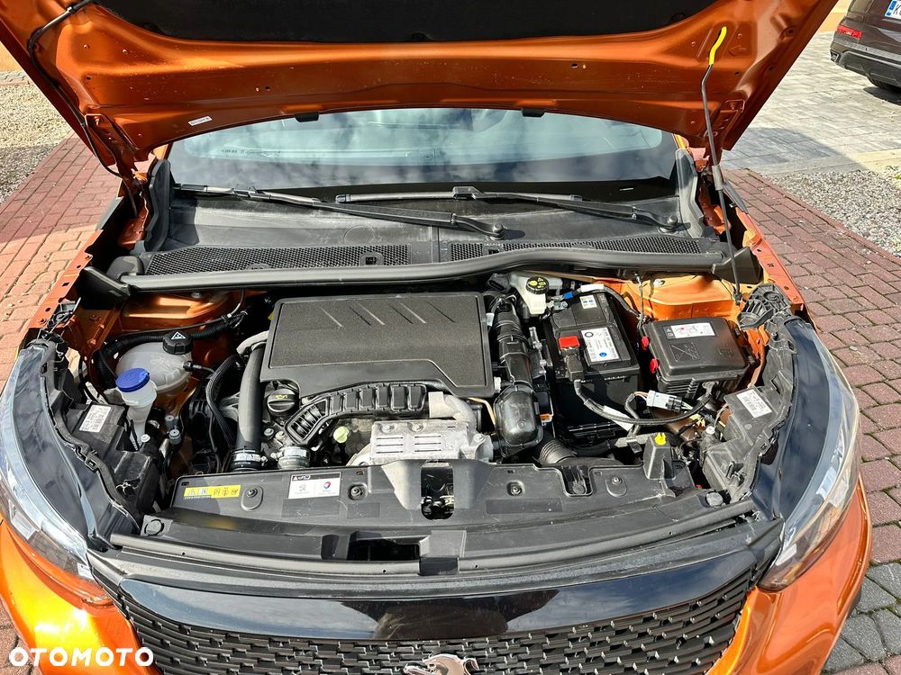 Peugeot 2008 PureTech 130 EAT8 Allure - 8