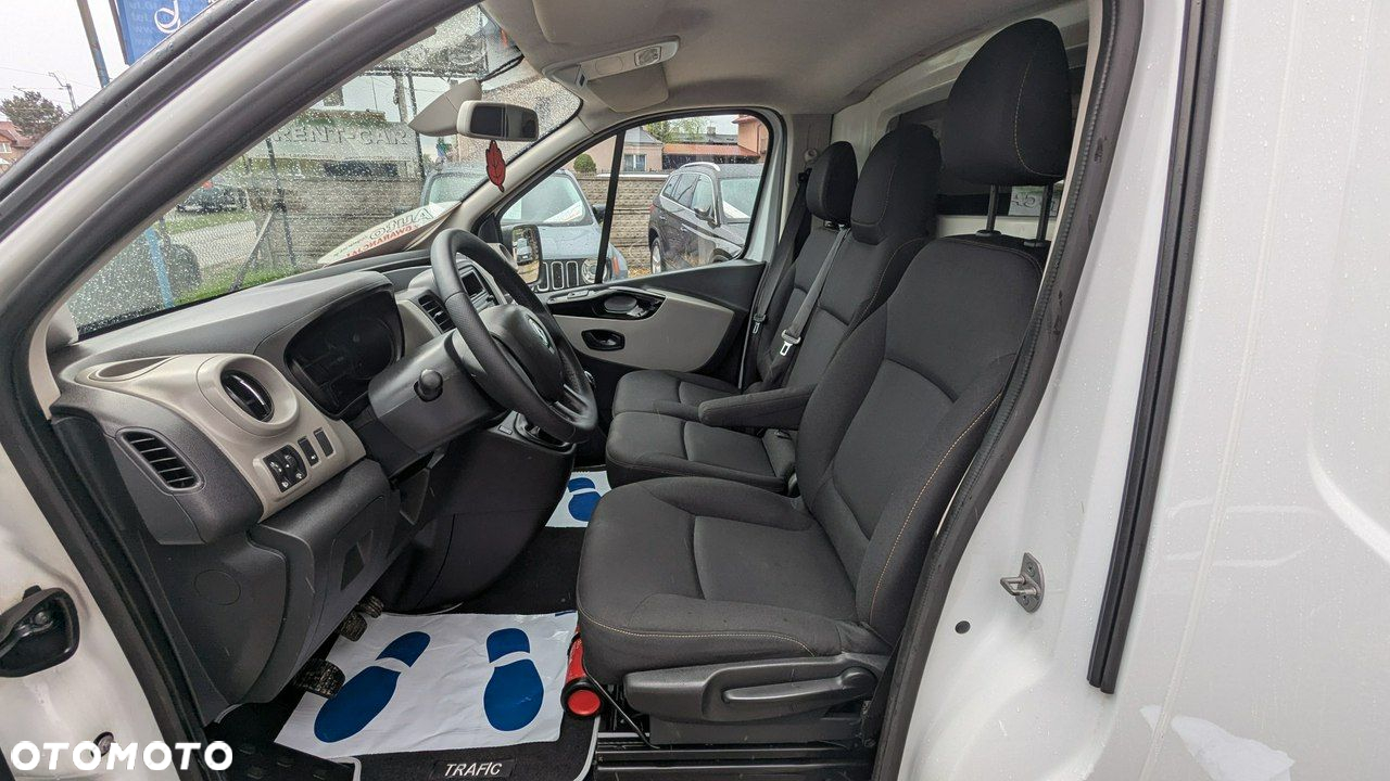 Renault Trafic - 13