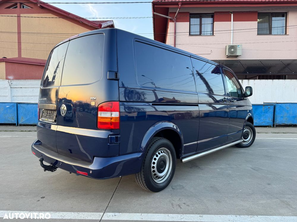 Volkswagen Transporter Shuttle Lang - 9