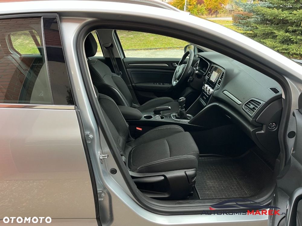 Renault Megane 1.5 Blue dCi Intens - 23