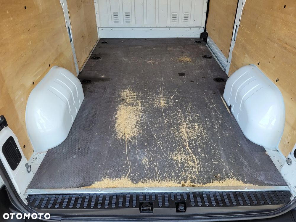 Renault Master - 20