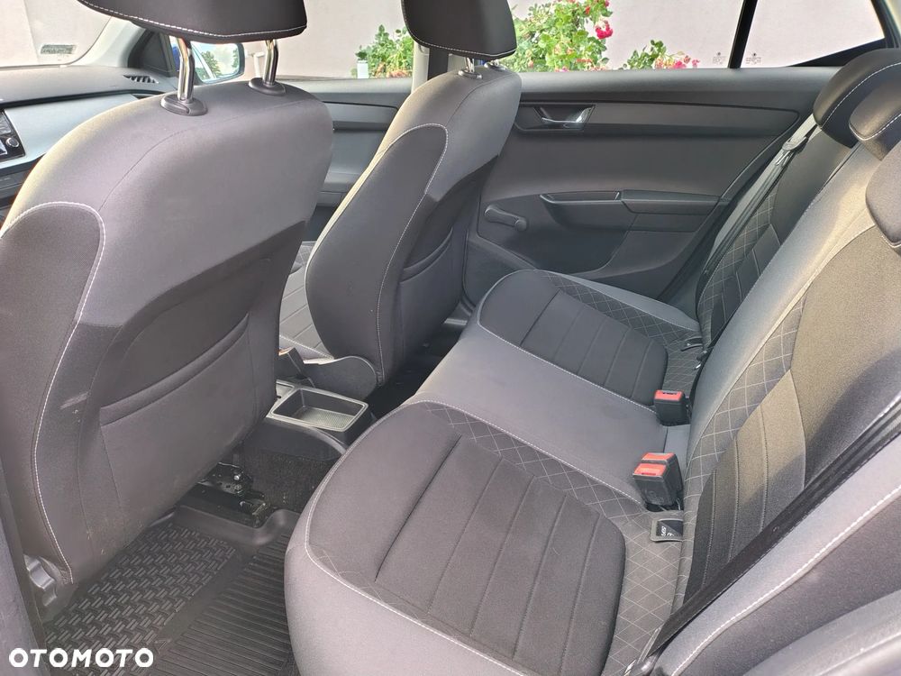 Skoda Fabia 1.0 Ambition - 11