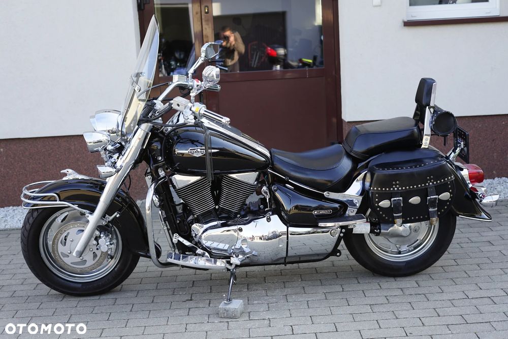Suzuki Intruder - 21