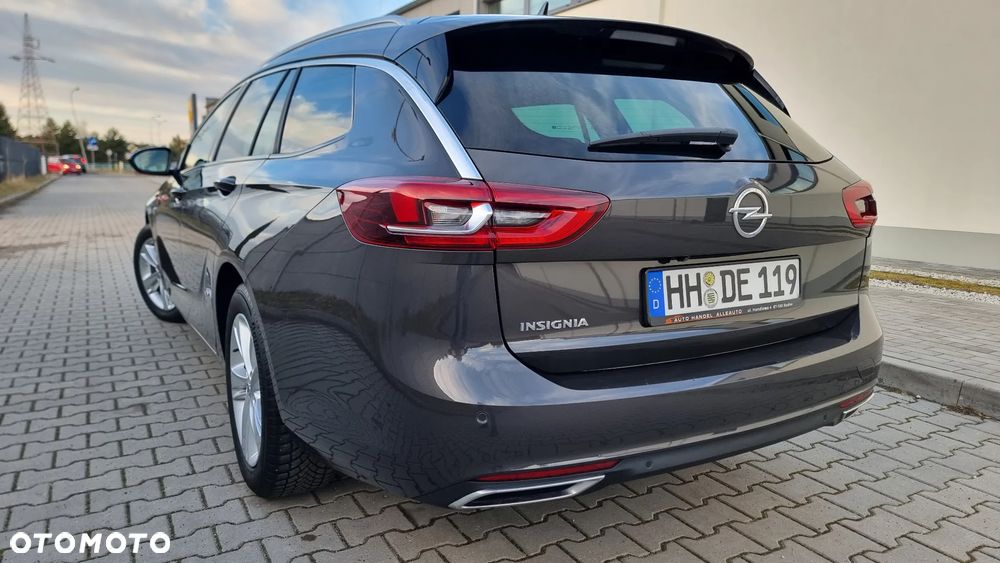 Opel Insignia 2.0 T Elegance S&S - 11