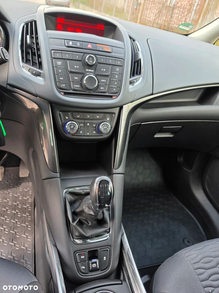 Opel Zafira 1.6 T SIDI Cosmo S&S - 32