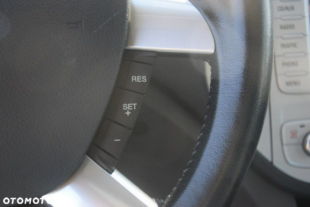 Ford Kuga 2.0 TDCi 4x4 Titanium - 29