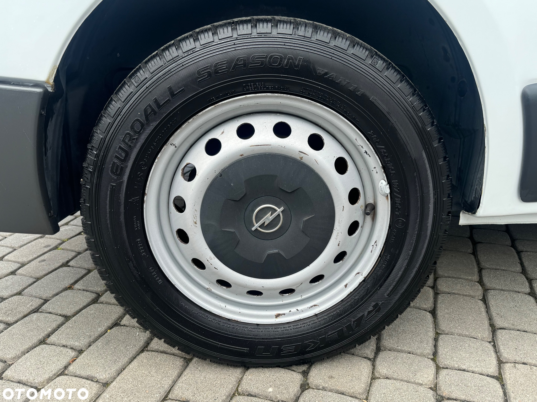 Opel Vivaro - 24
